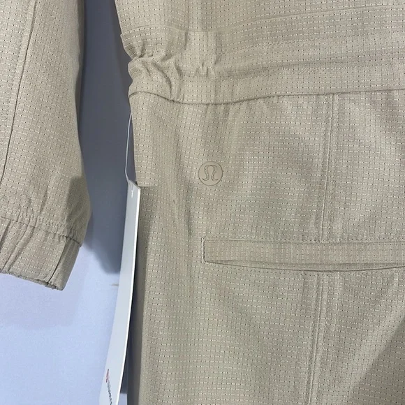 Lululemon Ventlight Zippered, Flight Suit,Tan, Khaki,Drawstring,Onesie,Size 2 - Picture 5 of 15